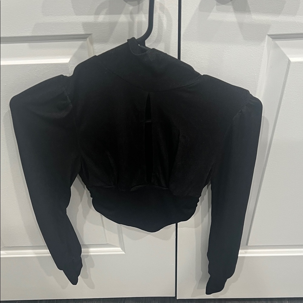 Elegant Black Women's Top - Picture 1 of 3